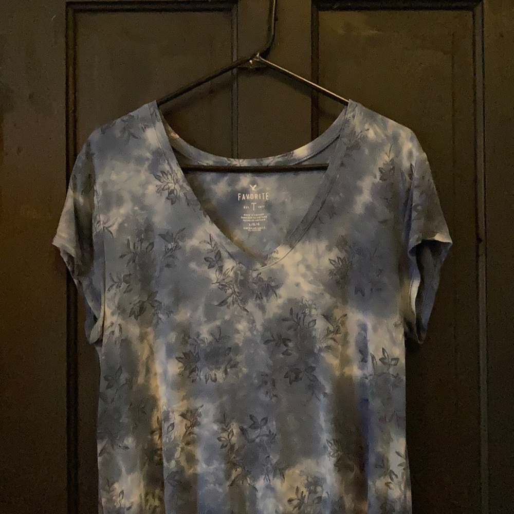 American Eagle shirt